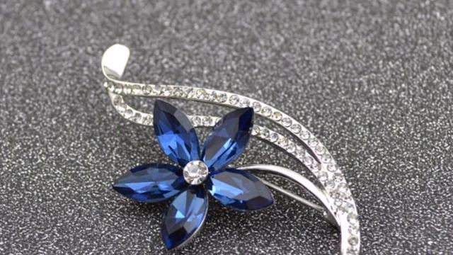 7 Брошь с Алиэкспресс AliExpress Brooch Крутые вещи для девушек из Китая Jewelry Модные вещи