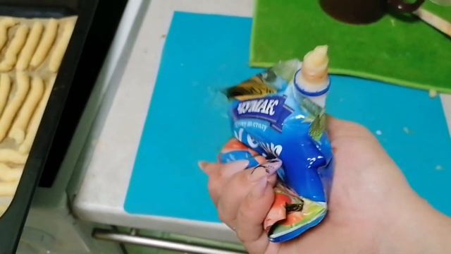 Готовлю картофельные палочки, домашние заботы
