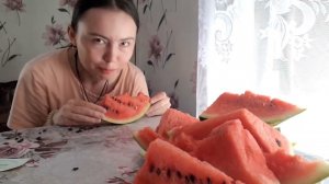 287/РАЗМОРОЗИЛА ЯГОДУ//ЗАКРЫВАЮ КОМПОТ//КУШАЕМ АРБУЗИК