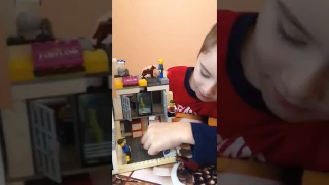 Видео Валитов Умар поделки из конструктора смотреть онлайн