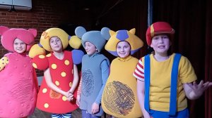 «Нас зовут Кукутики»... В детском театре «Совенок» по-настоящему веселились киржачские малыши