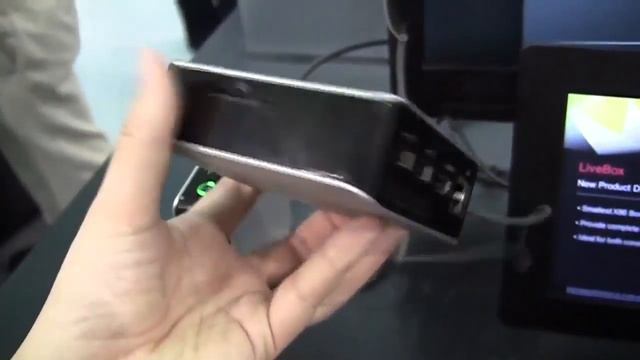 AMD LifeBox Windows 8 Nettop Hands On - Computex 2012 смотреть онлайн