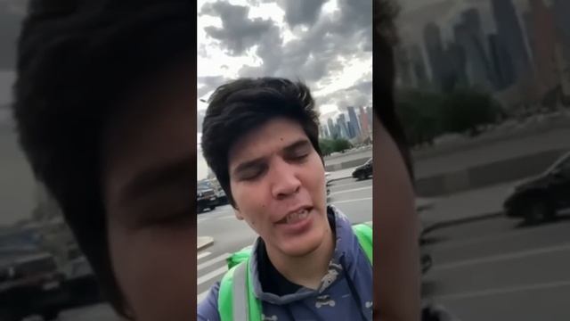 ?? Мигрант из Узбекистана выдал базу:

"Когда я жил в Узбекистане, я жил плохо. Когда я переехал в