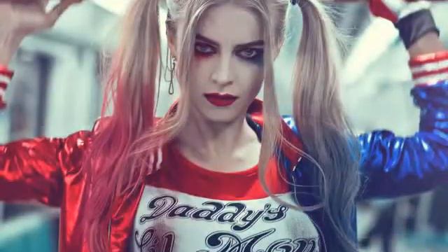 Харли Квинн"песня Бьёт бит,, смотреть онлайн