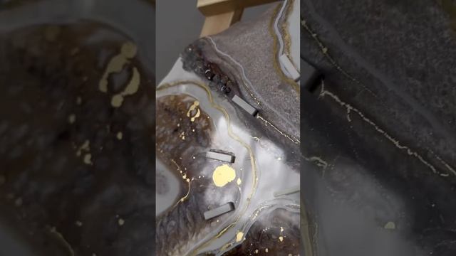 Часы из эпоксидной смолы «Жеода» #эпоксиднаясмола #resinart #resinartwork #epoxyresin #эпоксидка