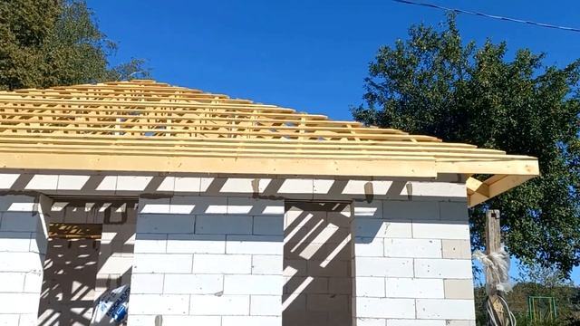 Сколько стоит вальмовая крыша, если строить своими руками. Цены в РБ август 2022. смотреть онлайн