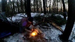 Ночевка в лесу ЗИМОЙ БЕЗ ПАЛАТКИ | Встретил Лису | Один 24 часа в лесу