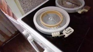 Слабо греется конфорка стеклокерамики. Ремонт электроплит Заринск телефон 8 929 399 54 32