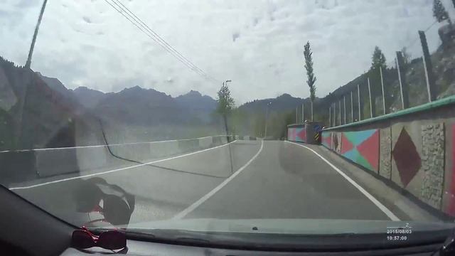2015-08-03. Алматы. Дорога до Чимбулака (Медео, Талгарский перевал) смотреть онлайн