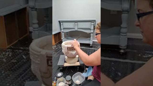 Updating a Concrete urn смотреть онлайн