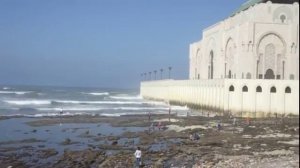 Касабланка   Мечеть Хасана II   Волны