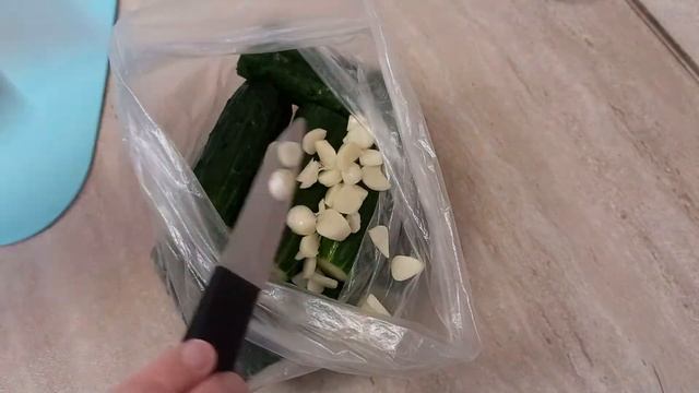Малосольные огурцы за 2 часа! Интересный рецепт ароматной закуски!
