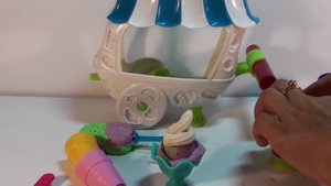 Пластилин Play Doh делаем мороженое