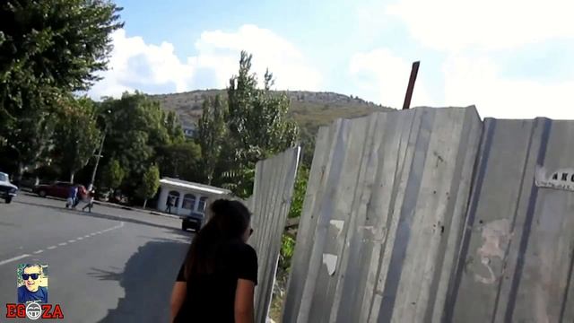 Режимный объект. Волга. Забор и колючая проволока.