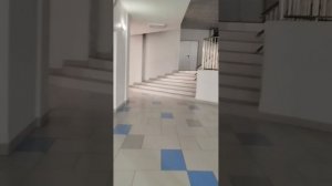 проникли в старший блок. Школа 1 часть