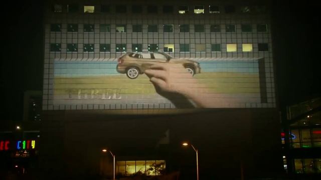 Проекционная реклама BMW на здании.flv