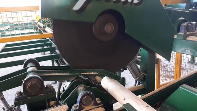 AE Gibson & Sons Post Docker Sawmilling equipment & Machinery смотреть онлайн