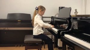 Б. Дварионас, Вальс из "Маленькой сюиты". Исполняет Дручинина Полина, 10 лет.