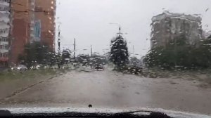 В Улан-Удэ сильные дожди заливают улицы