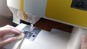 Салфетка из шнура в технике зигзаг на машинке