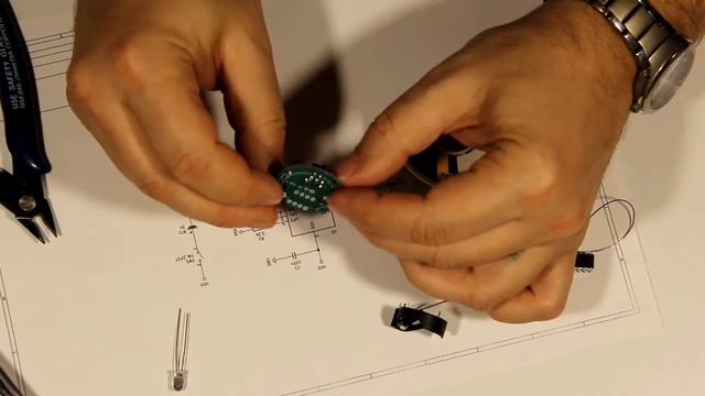 ИМИТАТОР ГОРЕНИЯ СВЕЧИ НА МИКРОКОНТРОЛЛЕРЕ || ArduinoKit.ru