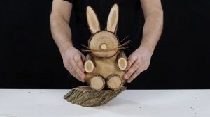 Милые зайцы из деревянных срезов своими руками. Изящный дизайн - легкий проект для всей семьи.