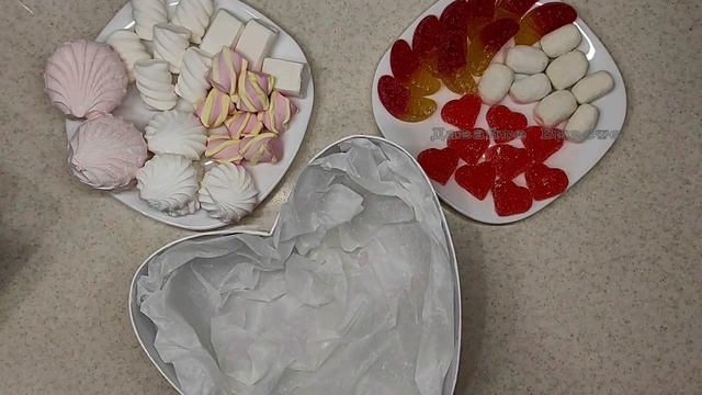Подарок на 8 марта своими руками