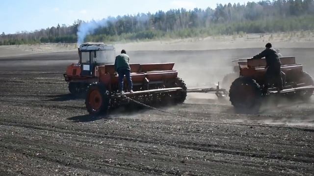 Сев яровых на ВТ-150 - ПРЕЕМНИКЕ ДТ - 75