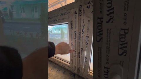 ЖК Краски г. Краснодар, ул. Краеведа Соловьева 6, первый этаж, коммерция 49 кв.м.