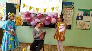 "Стрекоза и Муравей" - в исполнении школьников на новый лад!