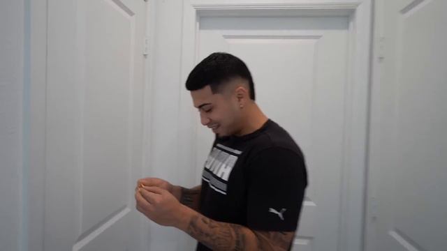 Telling My Boyfriend I'M PREGNANT *Scavenger Hunt* смотреть онлайн