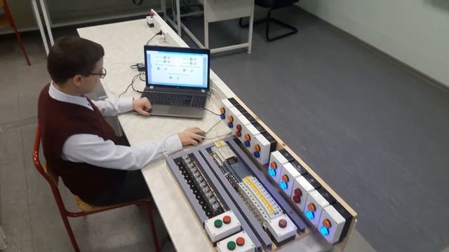 Освещение аэропорта. Проект. Школа 1502. смотреть онлайн