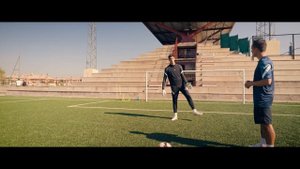 ULTIMATE 1v1 saving goalkeeper tutorial by Courtois