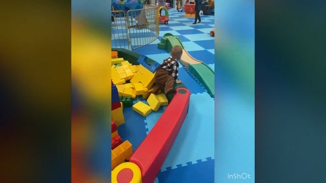 Трц Мтв пришли в остров сокровищ ребёнок счастлив ? игровые площадки дети конфетки Чебоксары