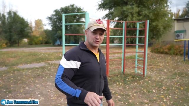 ШИМПАНЗЕ СТАЛА ЧАСТЬЮ МОЕЙ СЕМЬИ! Как проходит день с обезьяной