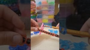 Наконечник для карандаша ✏️ (На рогатке) Плетение из резинок. "Плетёный мир резинок"