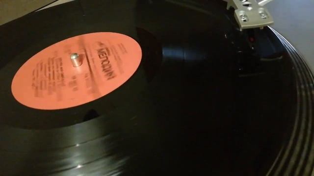 Женя Белоусов - Девочка моя синеглазая(vinyl) смотреть онлайн