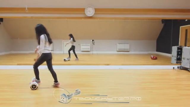 Танцы на гироскутерах (Gyroscooter dance) смотреть онлайн