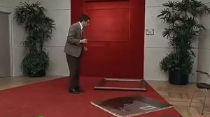 МИСТЕР БИН ПОРТИ КАРТИНУ/ СМЕШНЫЕ МОМЕНТЫ/ПРИКОЛЫ
