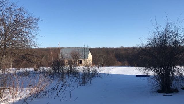 №0048 Пришла весна, начались посадки, рассада, а так же грязь. Купили автоклав для тушенки. смотреть онлайн