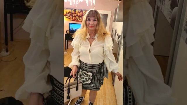 ВЕЧЕРНИЙ ЛУК ДЛЯ СТИЛЬНЫХ ЖЕНЩИН● ЧЁРНО-БЕЛАЯ ГАММА ВСЕГДА АКТУАЛЬНО смотреть онлайн