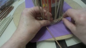 Корзинка- Бутылочница. Плетение стенок корзинки. Бумажная лоза. Часть 2. Мастер- класс.