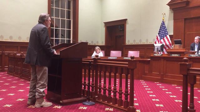 Quincy residents speak about used-car ordinance. смотреть онлайн