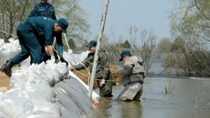Режим чрезвычайной ситуации действует в тюменском городе Ишим из-за сильнейшего паводка