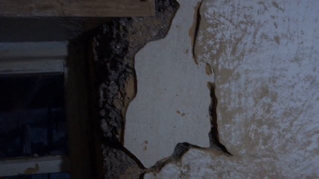 Ремонт шлакозаливного дома. Демонтаж штукатурки. смотреть онлайн