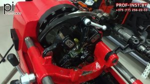 Станок для нарезания резьбы на трубах Brexit B Matic 2А: демонстрация работы