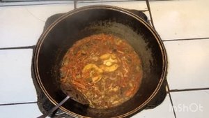 Узбекский плов с изюмом и айвой