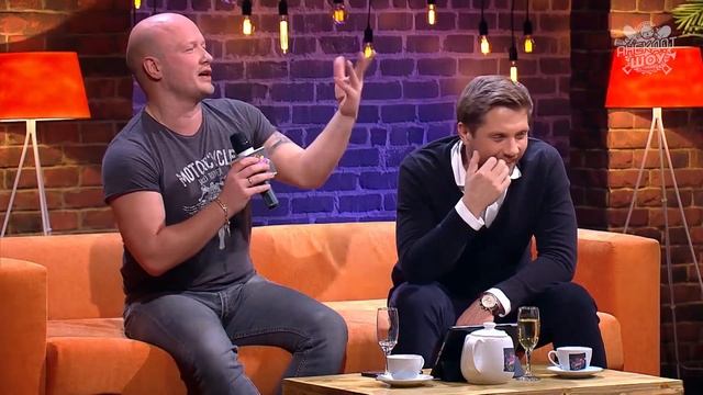 Никита Панфилов с анекдотом про бабушку с плохой памятью!) смотреть онлайн