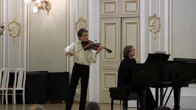 P. Sarasate: Zapateado per. by Konstantin Besarab. К. Бесараб
