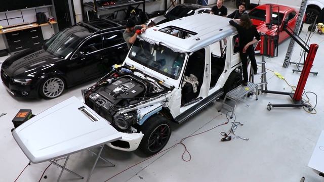 Wrapping a Mercedes G Wagon in Satin Silver